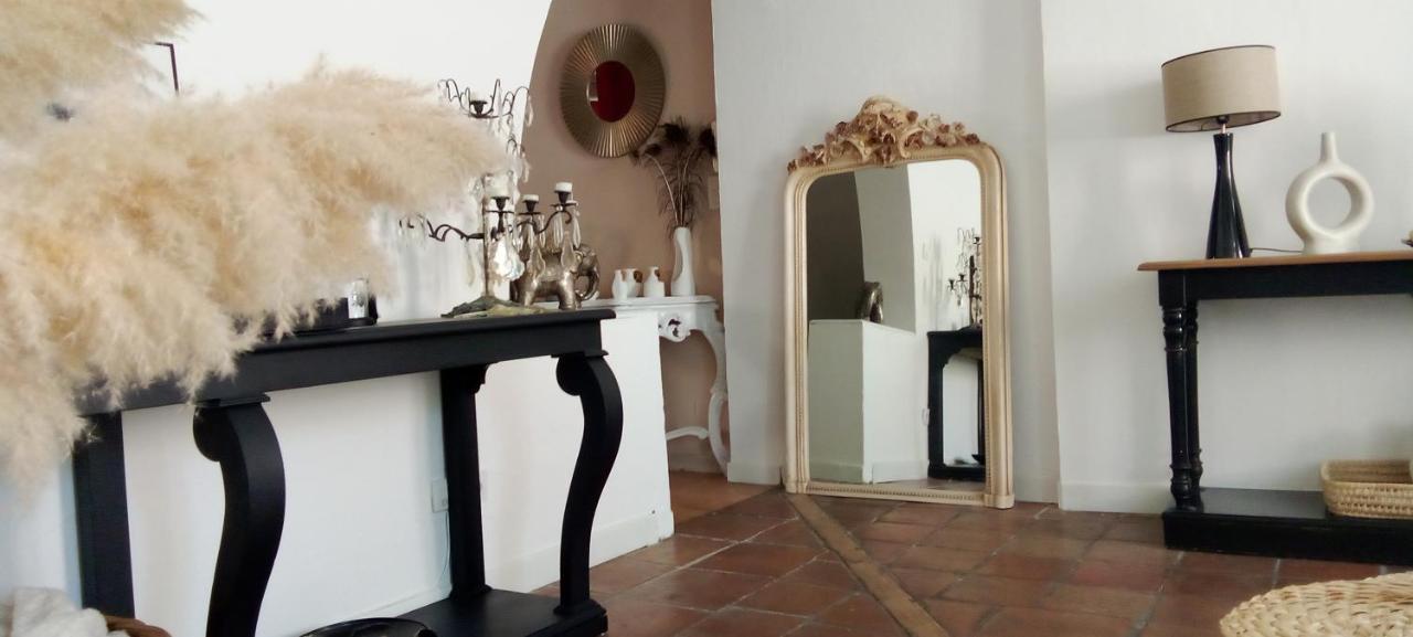 La Maison Perchee Aigues-Mortes Buitenkant foto